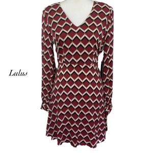 Lulus Burgundy Zig Zag Casual V Neck Long Sleeve Dress NWT Size S